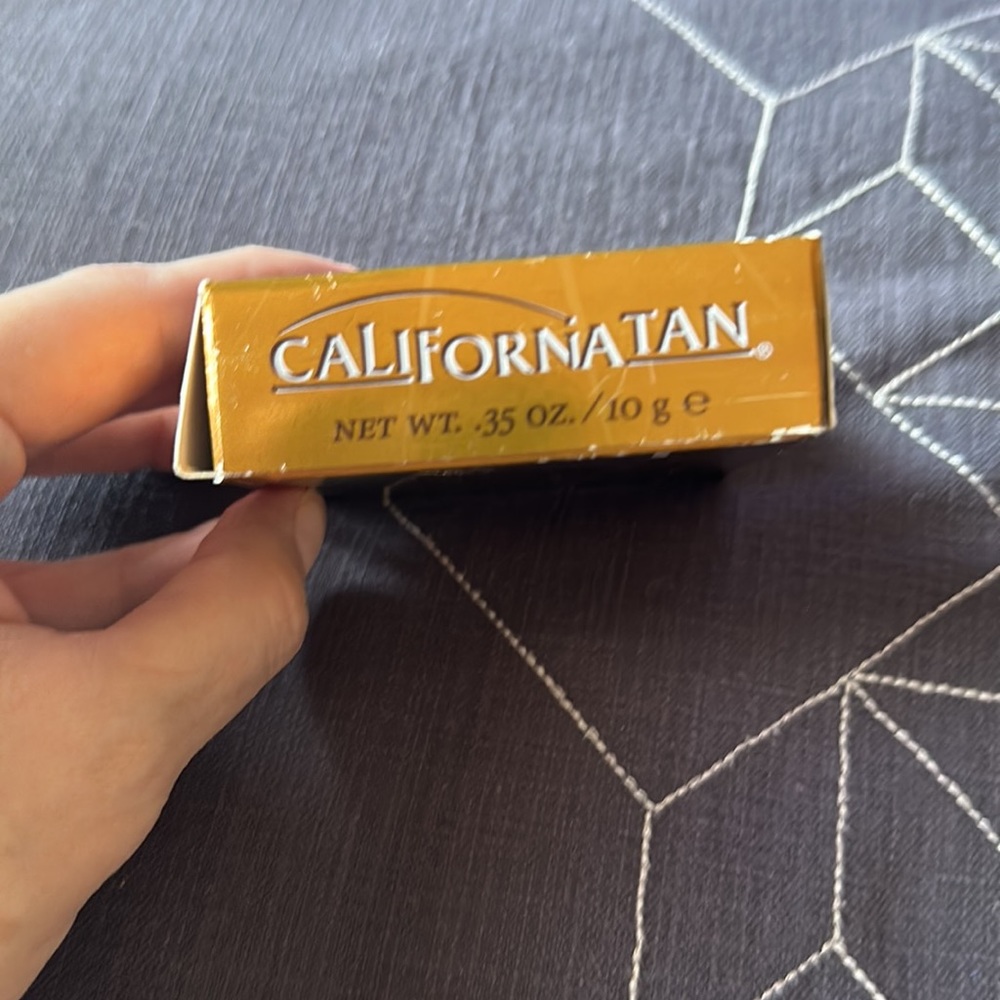 California Tan new Bronzer Powder - Picture 2 of 7